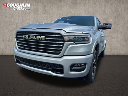 New 2026 RAM 1500 Laramie AWD/4WD image 3