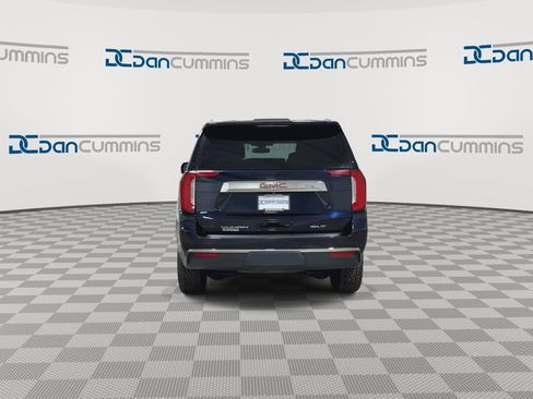 Used 2021 GMC Yukon SLT w/ SLT Premium Package AWD/4WD image 7