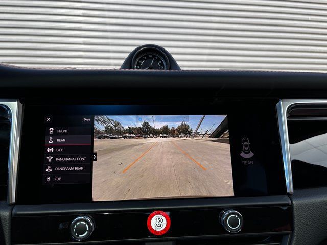 Certified 2026 Porsche Macan AWD/4WD image 20