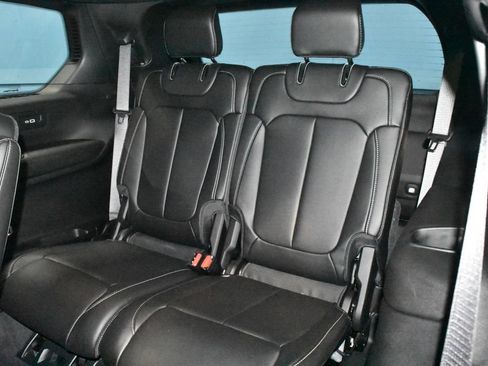 Used 2024 Jeep Grand Cherokee L Limited w/ Black Appearance Package AWD/4WD image 21