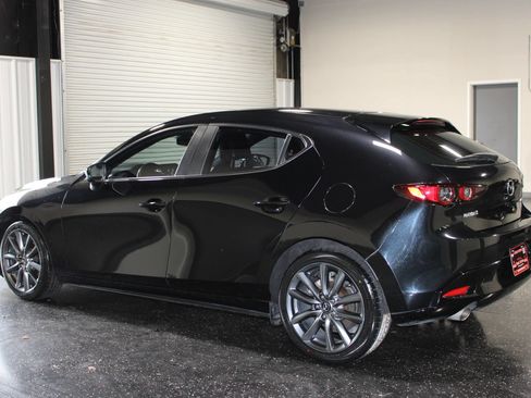 Used 2019 MAZDA MAZDA3 Hatchback FWD image 5