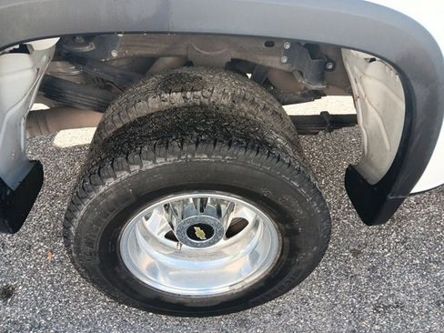 Used 2020 Chevrolet Silverado 3500 LTZ w/ LTZ Plus Package image 13