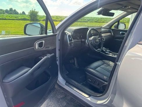 Used 2022 Kia Sorento SX Prestige AWD/4WD image 9