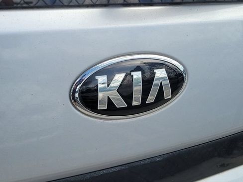 Used 2020 Kia Soul S FWD image 5