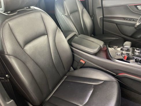 Used 2018 Audi Q7 3.0T Prestige w/ Prestige Package image 31