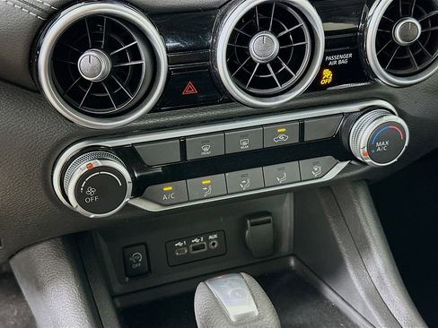 Used 2024 Nissan Sentra SV image 23