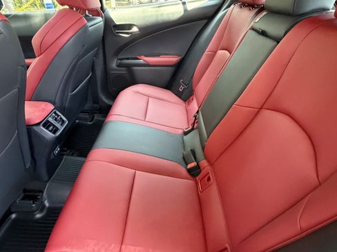Used 2023 Lexus UX 250h F Sport FWD image 32
