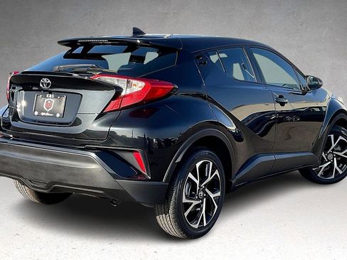 Used 2018 Toyota C-HR XLE image 31