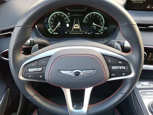 Used 2023 Genesis GV70 2.5T w/ Sport Prestige Package image 20