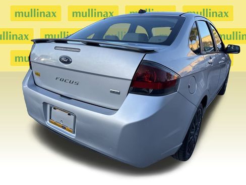 Used 2011 Ford Focus SES w/ 401A Rapid Spec Order Code image 4