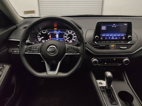 Used 2019 Nissan Altima 2.5 S FWD image 22