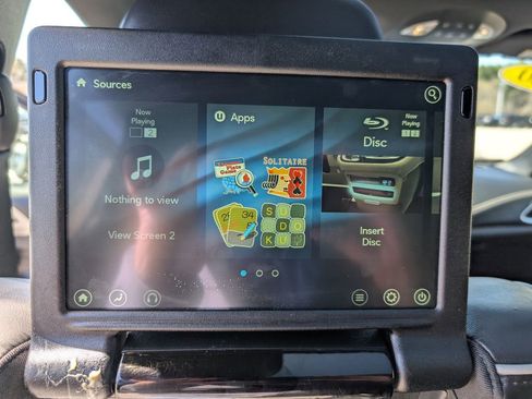 Used 2020 Chrysler Pacifica Limited w/ Advanced Safetytec Group FWD image 27