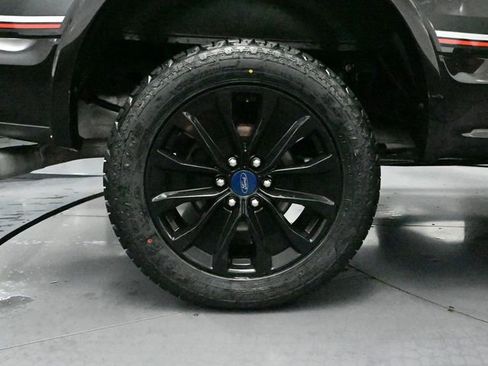 Used 2019 Ford F150 Lariat w/ Equipment Group 502A Luxury image 17