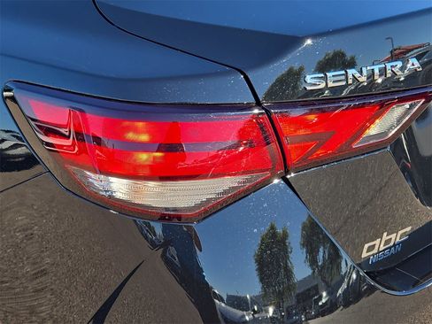 Used 2025 Nissan Sentra SV image 33