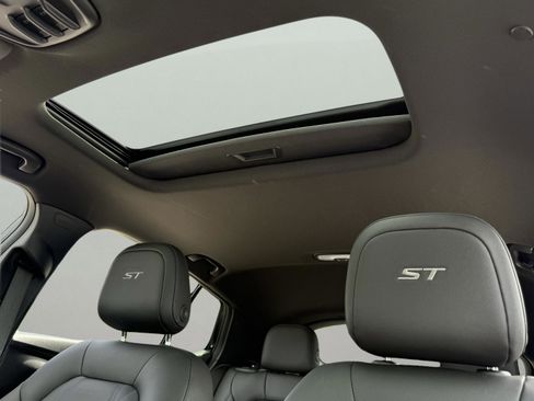 Used 2025 Buick Envista Sport Touring w/ Convenience I Package FWD image 18