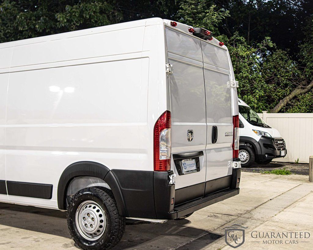 Used 2025 RAM ProMaster 2500 w/ Convenience Group FWD image 8