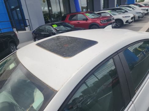 Used 2019 Chevrolet Cruze Premier w/ Sun And Sound Package FWD image 5