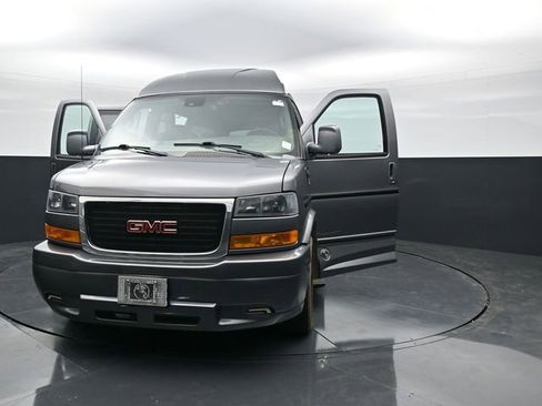 Used 2020 GMC Savana 2500 Extended w/ Enhanced Convenience Package RWD image 44