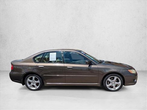 Used 2008 Subaru Legacy 2.5i Limited AWD/4WD image 4