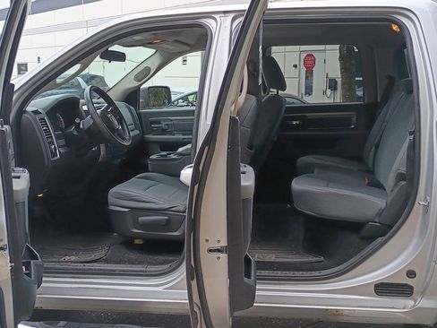 Used 2013 RAM 1500 Classic SLT AWD/4WD image 17