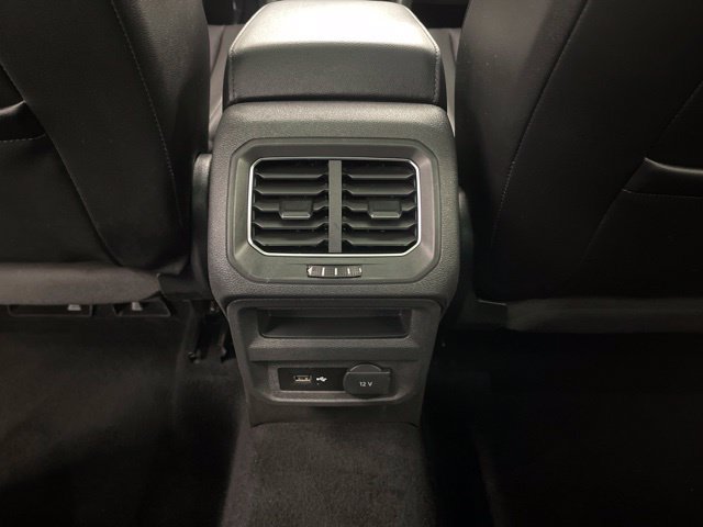 Used 2018 Volkswagen Tiguan SE w/ Panoramic Sunroof Package AWD/4WD image 28