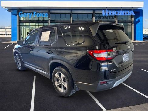 Certified 2024 Honda Pilot EX-L image 3