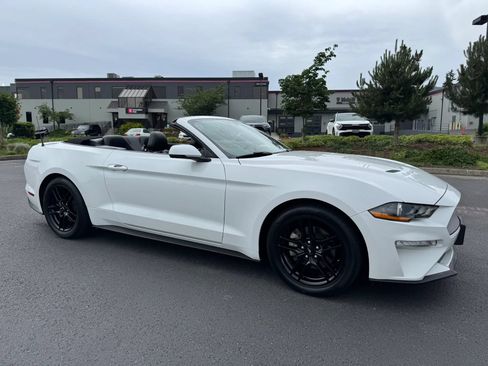 Used 2020 Ford Mustang Premium RWD image 2