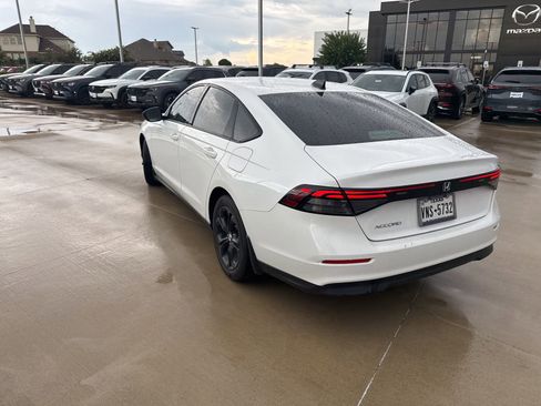 Used 2025 Honda Accord SE image 14