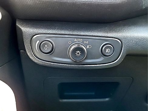 Used 2023 Chevrolet TrailBlazer LT FWD image 21