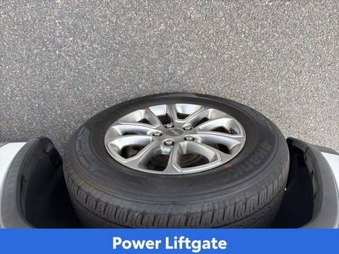 Used 2015 Jeep Grand Cherokee Limited AWD/4WD image 16