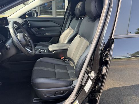 Used 2025 MAZDA CX-50 AWD 2.5 S w/ Cargo Package image 10