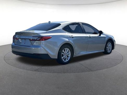 Used 2025 Toyota Camry LE FWD image 6