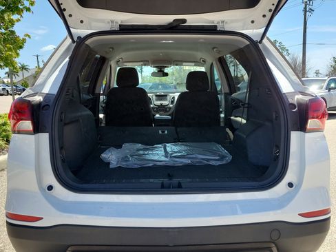 Used 2023 Chevrolet Equinox LS w/ LS Convenience Package FWD image 13
