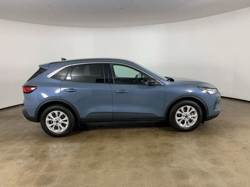 Used 2023 Ford Escape Active FWD image 7