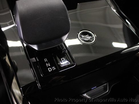 Used 2025 Land Rover Range Rover Sport SE AWD/4WD image 30