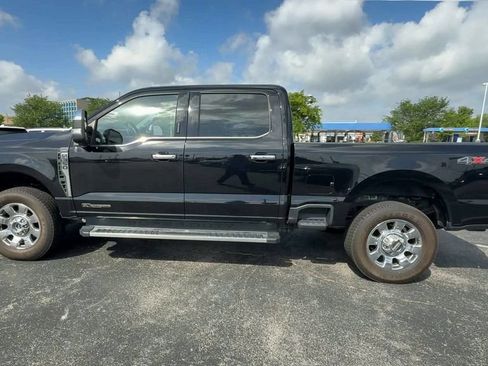 Used 2023 Ford F350 Lariat w/ Chrome Package AWD/4WD image 5