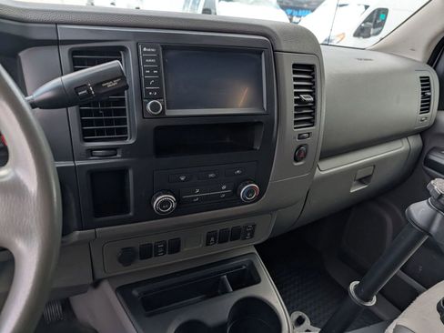 Used 2020 Nissan NV 2500 SV image 13