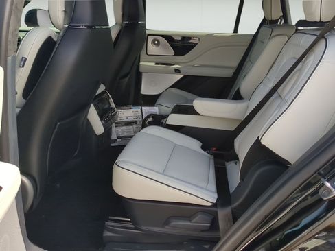 New 2026 Lincoln Aviator Black Label w/ Dynamic Handling Package AWD/4WD image 22