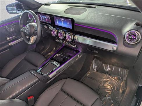 Used 2025 Mercedes-Benz GLB 250 image 20