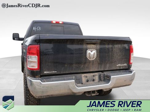 Used 2024 RAM 2500 Tradesman w/ Chrome Appearance Group image 14