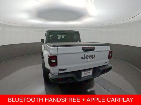 Used 2022 Jeep Gladiator Overland w/ Popular Equipment Package AWD/4WD image 9