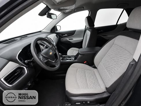 Used 2019 Chevrolet Equinox LS w/ LPO, Cargo Package FWD image 7