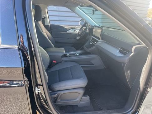 New 2026 Ford Explorer Active RWD image 32