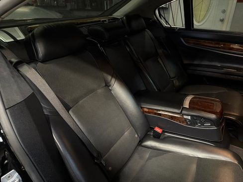 Used 2013 BMW 760Li image 25