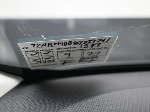 Used 2025 Hyundai Ioniq 5 SE RWD image 8