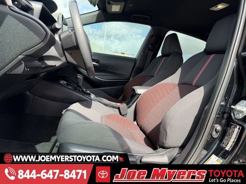 Used 2024 Toyota Corolla SE image 27