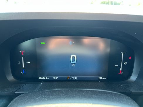 Used 2025 Ford Maverick XLT w/ Equipment Group 301A AWD/4WD image 14