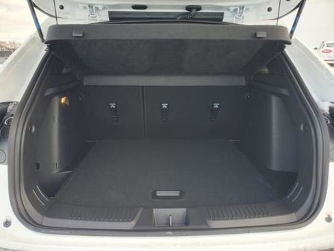 New 2026 Chevrolet Trax RS w/ Sunroof Package image 8