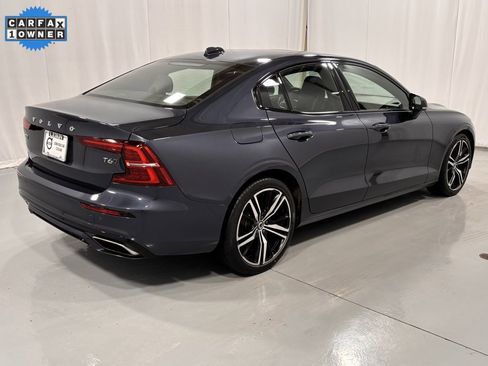 Used 2021 Volvo S60 T6 R-Design image 6