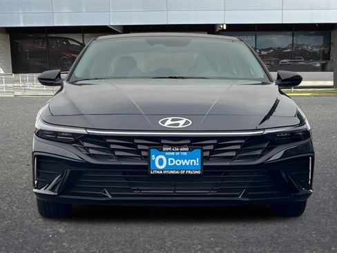 New 2026 Hyundai Elantra SE FWD image 11